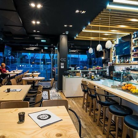 Blackhaus Young Mini Thessaloníki Ngoại thất bức ảnh